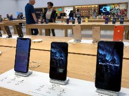 Los analistas habían estimado 88 mil 500 millones de dólares de ganancias para Apple, cifra que superada. AP/S. Senne