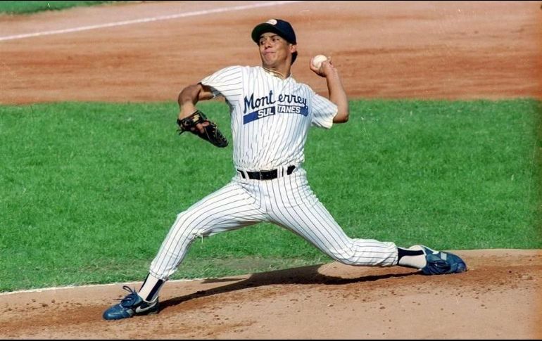 Narciso Elvira jugó en las Grandes Ligas para los Brewers de Milwaukee y los Búfalos Kintetsu de Osaka en la liga japonesa. TWITTER / @LMPbeisbol