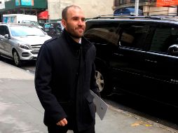 El ministro de Economía de Argentina, Martín Guzmán, llega al consulado de su país en Nueva York para dialogar con el FMI. AFP/L. Bonilla