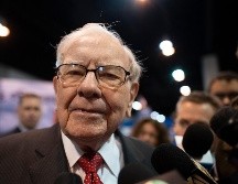 Buffett, una de las personas más ricas del mundo, dijo que aceptó venderle a Lee Enterprises. AFP/ARCHIVO