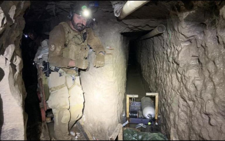 El túnel recién descubierto tiene unos 1.68 metros de altura y 0.61 metros de ancho, y una profundidad promedio de unos 21.3 metros debajo de la superficie. ESPECIAL/Patrulla Fronteriza