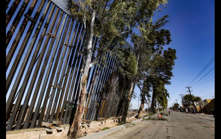 El derrumbe ocurrió a la altura de la calle Colón y Caracas, en el fraccionamiento Hipíco. SUN/J. Cárdenas