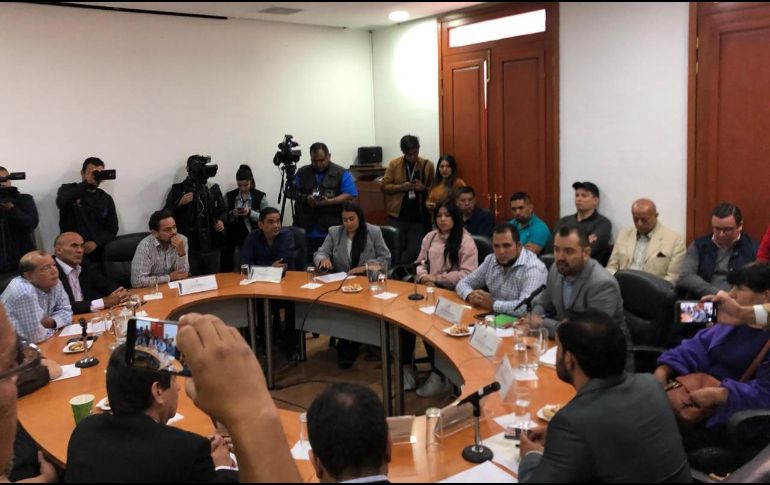 Representantes de mototaxistas, de conductores de transporte público y de la agrupación Poder Cívico también acudieron al encuentro. EL INFORMADOR / R. Rivas