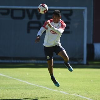 "Tiba" Sepúlveda jugaría con máscara