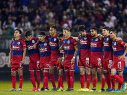 A sus lesionados, la eliminación de Copa MX y la suspensión del delantero Ronaldo Cisneros, se le sumó la odisea para aterrizar en tierras potosinas de cara a su encuentro de este viernes. IMAGO7