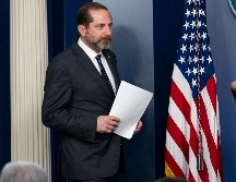 El secretario de Salud y Servicios Humanos, Alex Azar, arriba a una conferencia de prensa sobre la situación del coronavirus en Estados Unidos. AP/E. Vucci