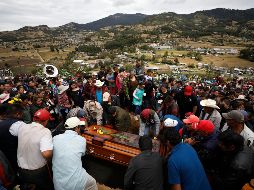 Los asistentes al funeral destacaron la dura lucha que se vive en la zona de la reserva, afectada por la pobreza y la violencia de grupos criminales. AP/R. Blackwell