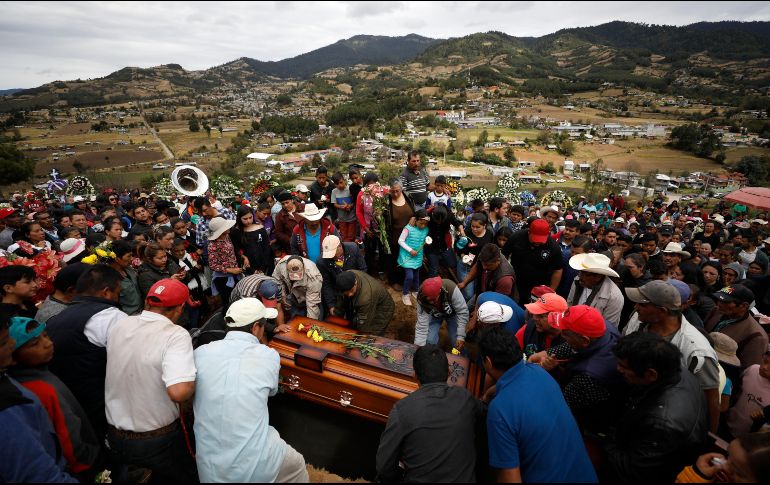 Los asistentes al funeral destacaron la dura lucha que se vive en la zona de la reserva, afectada por la pobreza y la violencia de grupos criminales. AP/R. Blackwell