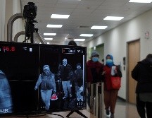 Una cámara térmica monitorea a las personas en un hospital de Taipéi. EFE/D. Chang
