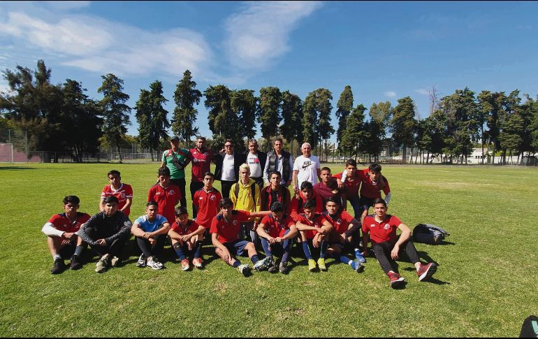 Siguen en pie de lucha. Pese a estar despedidos, los elementos acuden a los entrenamientos. EL INFORMADOR/J. Robles