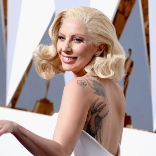 Lady Gaga, impresionada de Shakira y JLo en el Super Bowl