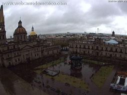Así luce esta tarde la Plaza de Armas en el Centro de Guadalajara. YOUTUBE@webcamsdemexico
