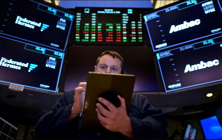 Aunque el coronavirus sigue inquietando a los mercados asiáticos, la bolsa de Estados Unidos fue impulsada por otros factores. AFP/J. Eisele