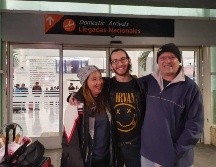 El estudiante Alfonso Pimentel llegó este lunes al Aeropuerto de Guadalajara. EL INFORMADOR / A. Camacho