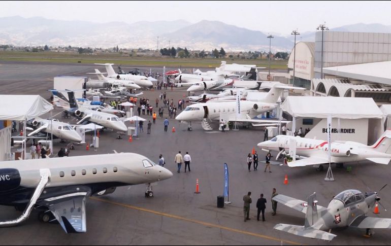 Prevén cerrar este año con 2 millones de pasajeros movilizados en el aeropuerto internacional 'Adolfo López Mateos'. NOTIMEX/Archivo