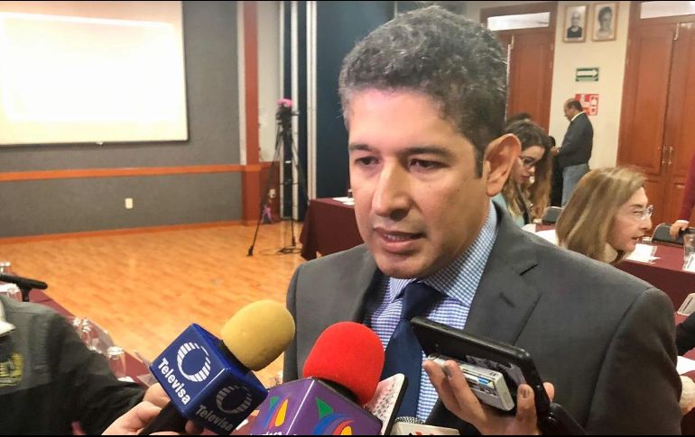 El titular de la Secretaría de Educación Jalisco refirió que los padres de familia tienen la alternativa de hacer el trámite vía la aplicación RecreaApp y a través de Internet. EL INFORMADOR / R. Rivas