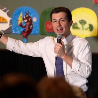 Buttigieg y Sanders lideran en Iowa, según conteo parcial demócrata