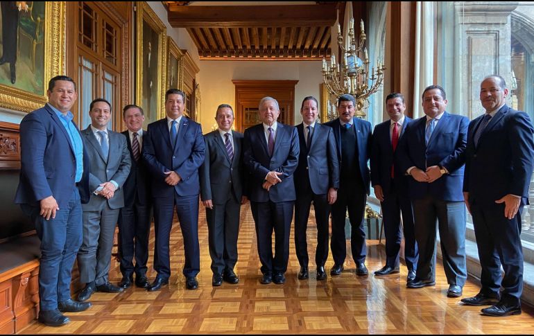 El Presidente López Obrador se reunió con gobernadores panistas. TWITTER / @lopezobrador_
