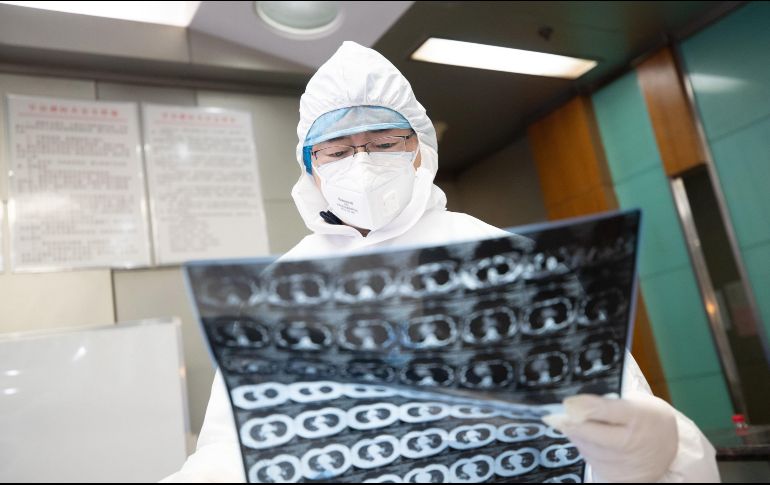 La Televisión Central de China (CCTV) reporta que además de este bebé, hay otro contagiado con el (2019-nCoV). EFE / EPA / YFC China Out