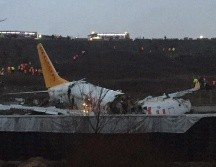 La aeronave de Pegasus Airlines se salió de la pista en el aeropuerto Sabiha Gokcen de Estambul. AFP/M. Demir