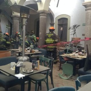 Derrumbe en restaurante de Tlaquepaque deja dos heridos