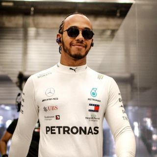 Mercedes espera definir futuro de Lewis Hamilton en febrero