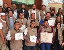 En sesión del Poder Legislativo, se entregó diploma a 30 trabajadores en representación de los cientos que laboraron durante el año pasado. EL INFORMADOR / R. Rivas