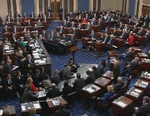 El Senado ahora votará sobre el otro cargo aprobado por la Cámara de Representantes, por el cual se acusa a Trump de obstruir la labor del Congreso. AFP / US Senate TV