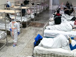 El número de casos supera los 27 mil 300 desde el comienzo de la epidemia. AP