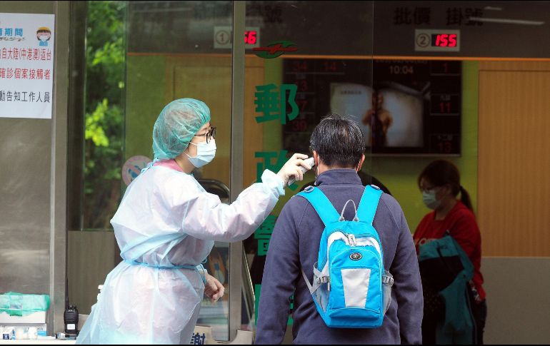 Hasta el miércoles, China tenía 28 mil 018 casos reportados y 563 decesos por el coronavirus. EFE / D. Chang
