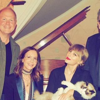 Taylor Swift deja Sony y firma en exclusiva con Universal Music
