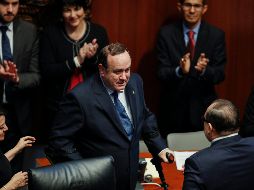 Alejandro Giammattei ofreció durante su mensaje a legisladores la calidad de sus productos y servicios. AP/R. Blackwell