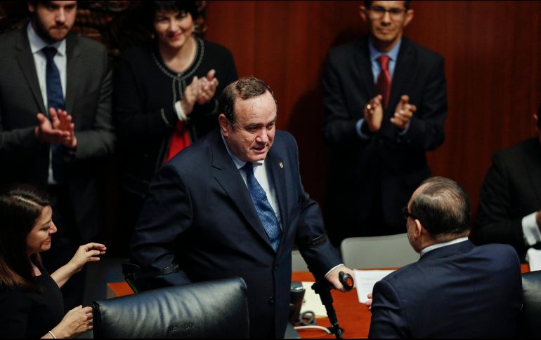 Alejandro Giammattei ofreció durante su mensaje a legisladores la calidad de sus productos y servicios. AP/R. Blackwell