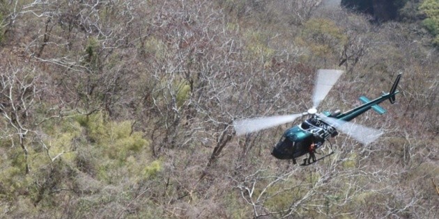 Localizan a hombre esposado en la barranca de Huentit&aacute;n junto un cad&aacute;ver