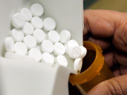 La industria contempla que los tratamientos para enfermedades crónicas degenerativas y antibióticos serán los que más aumenten de precio. AP/Archivo