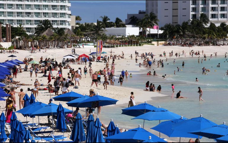 Autoridades británicas publican una serie de medidas precautorias a tomar antes de viajar a México. EFE/ARCHIVO