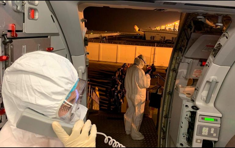 El coronavirus se ha contagiado a 37 mil 569 paciente en el mundo, 37 mil 198 de ellos habitan China. AP /