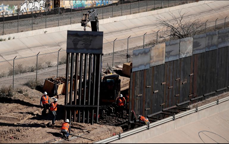 Los recursos serían para erigir nuevas secciones del muro que no habían sido planeadas. AP/ARCHIVO