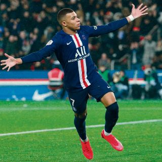 PSG sufre, pero derrota al Lyon 