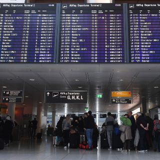 Cancelan en Alemania cientos de vuelos por tormenta ''Ciara''