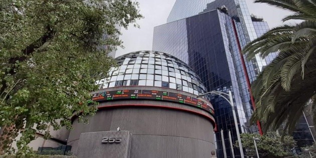 La Bolsa Mexicana abre la semana con p&eacute;rdida