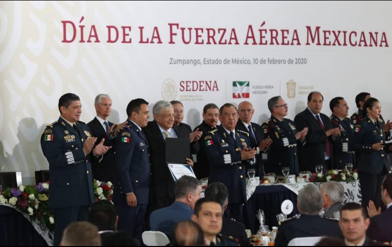 El Presidente estuvo en la ceremonia del 105 aniversario de la Fuerza Aérea Mexicana. SUN / C. Mejía