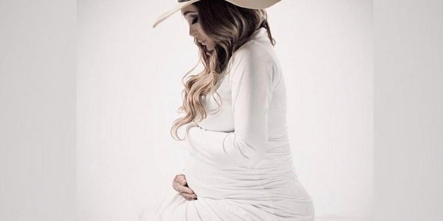 Myriam, exintegrante de "La Academia", presume fotos de su beb&eacute;