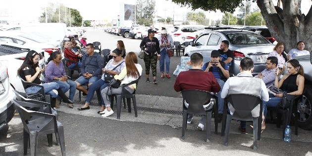 Gobernador avala desalojo de ejidatarios del aeropuerto