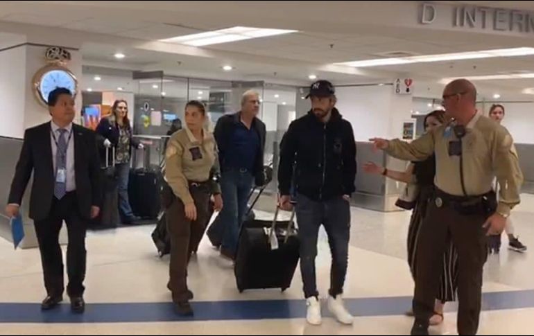 Rodolfo Pizarro ya llegó a Miami para reportar con su nuevo equipo. Captura video /  Twitter @TUDN.