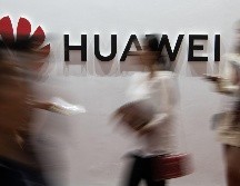 Entre los señalamientos contra Huawei, está el conspirar para robar secretos comerciales y propiedad intelectual de compañías rivales en Estados Unidos. EFE/P. Dufour