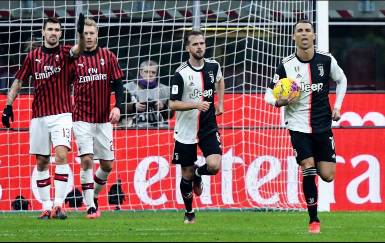 Cristiano Ronaldo fue el encargado de canjear la pena máxima por el gol del empate, cuando corría el tiempo agregado y se convirtió en el salvador de la Juventus. AFP / A. Pizzoli