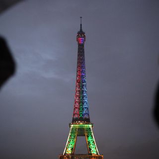 La Torre Eiffel proyectará mensajes de tuiteros en San Valentín