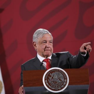 Tras cena, empresarios le entran con mil 500 MDP a rifa del avión