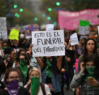 Resultado de imagen para protestas por feminicidios en la ciudad de méxico